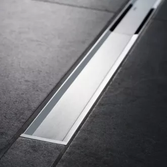 Geberit CleanLine 20 inox zuhanyfolyóka fekete kerettel és kék lefolyócsatlakozóval, ferde nézet