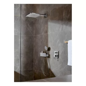 Hansgrohe Raindance E matt fekete szögletes fejzuhany fali zuhanykarral, oldalnézet