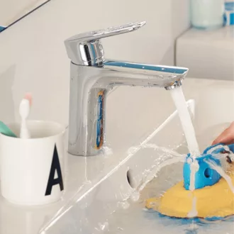 KLUDI Pure&Style 100 króm mosdócsaptelep egykaros felső karral, oldalnézetből