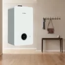 Bosch Condens GC2300iW fali kondenzációs gázkazán digitális kijelzővel, előszobában falra szerelve